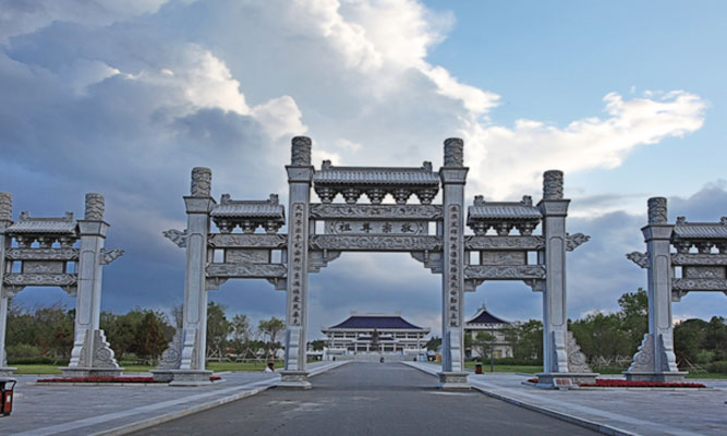 比斯利正式签约,月薪达100万美金,两位NBA外援帮广东打击总冠军-BJL平台集团(图1) BJL平台集团