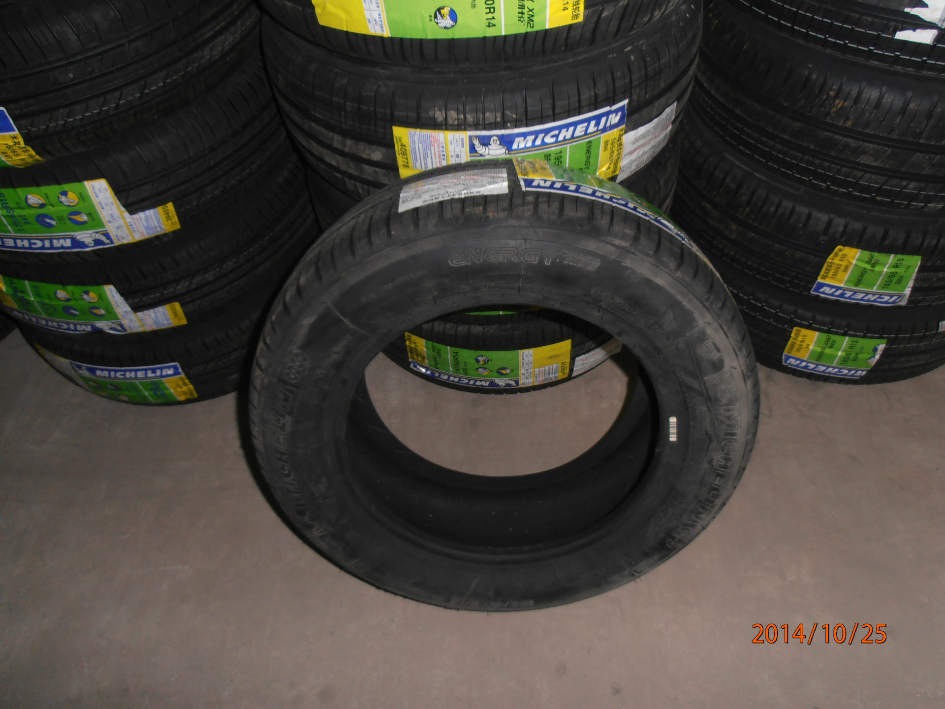 BJL平台:
李商隐忖量妻子的唐诗真是深情:远书归梦两悠悠 只有空床敌素秋(图1) BJL平台